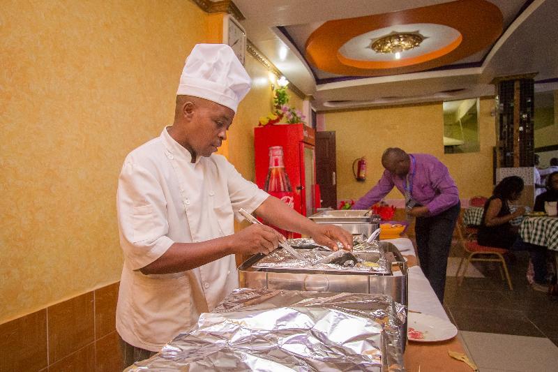 Grande Hotel Isiolo Eksteriør billede